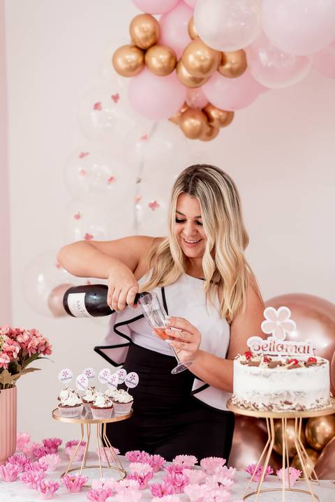 Cobertura fotográfica para todo tipo de evento profissional da sua empresa ou marca.
| Inauguração | Coquetel | Palestra | WorkShop | Troca de Coleção | Ação de Marca |
entre outros eventos corporativos.'