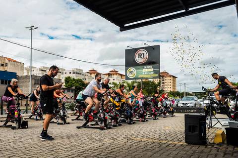 Cobertura fotográfica para todo tipo de evento profissional da sua empresa ou marca.
| Inauguração | Coquetel | Palestra | WorkShop | Troca de Coleção | Ação de Marca |
entre outros eventos corporativos.'