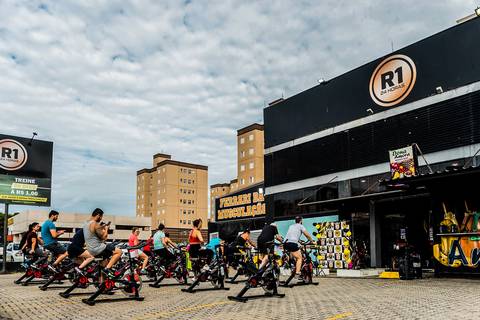 Cobertura fotográfica para todo tipo de evento profissional da sua empresa ou marca.
| Inauguração | Coquetel | Palestra | WorkShop | Troca de Coleção | Ação de Marca |
entre outros eventos corporativos.'