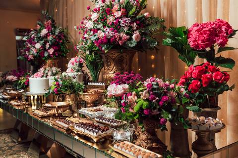 Fotógrafo de casamento em Blumenau, vídeo de casamento em Blumenau, casamento associação prefeitura Blumenau, decoração casamento Blumenau, foto e vídeo casamento, doces casamento, decoração casamento, casamento ao ar livre em Blumenau'