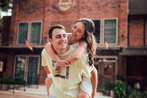 thapyoka Blumenau, pré wedding Blumenau, ensaio fotográfico Blumenau, fotografo casamento Blumenau, book em Blumenau, ensaio casal Blumenau, pré wedding Oktoberfest, Blumenau, fotos Blumenau, local ensaio Blumenau.'