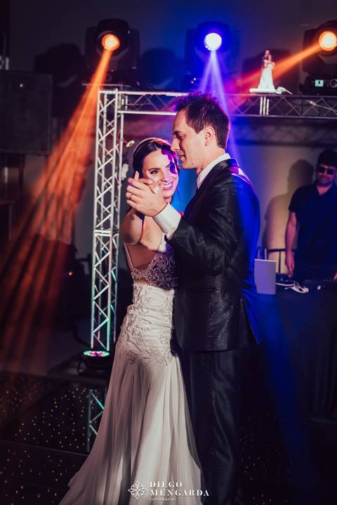 Fotógrafo de casamento em Timbó, Villa Gourmand timbo, casamento Villa Gourmand timbó, local casamento em Timbó, fotografo casamento vila gourmet timbó, video casamento timbó, foto casamento Timbó, valsa noivos'