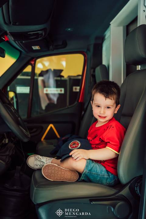 corpo de bombeiros Timbó, ensaio infantil de bombeiro, book infantil bombeiro, ensaio no bombeiro, fotos no corpo de bombeiros, criança de bombeiro, corpo de bombeiro de santa catarina, fotografo de criança timbó, ensaio infantil timbó'