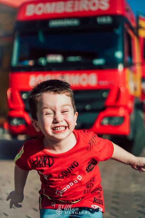 corpo de bombeiros Timbó, ensaio infantil de bombeiro, book infantil bombeiro, ensaio no bombeiro, fotos no corpo de bombeiros, criança de bombeiro, corpo de bombeiro de santa catarina, fotografo de criança timbó, ensaio infantil timbó'