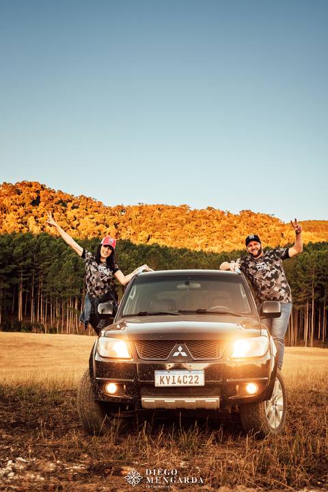 casamento em rio negrinho, rio negrinho, recanto cabana da mata, casamento rio negrinho, trilheiro, ensaio na lama, pré wedding com jeep, fotografo de trilheiro, pajero ou jeep ou trooler, pré wedding com caminhonete, ensaio no campo, fotografo sc'