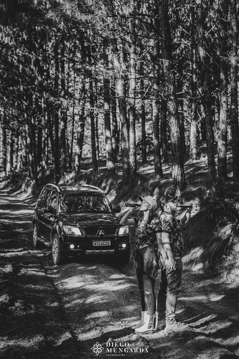 casamento em rio negrinho, rio negrinho, recanto cabana da mata, casamento rio negrinho, trilheiro, ensaio na lama, pré wedding com jeep, fotografo de trilheiro, pajero ou jeep ou trooler, pré wedding com caminhonete, ensaio no campo, fotografo sc'