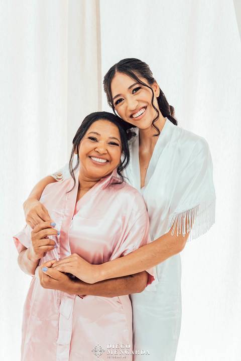 Fotógrafo de casamento em Timbó, making of noiva, noiva com madrinhas, local casamento em Timbó, local making of noiva timbó, video casamento timbó, casamento ao ar livre Timbó, Dani Marafon timbó ojonathan timbó, make noiva timbó, vestido noiva'