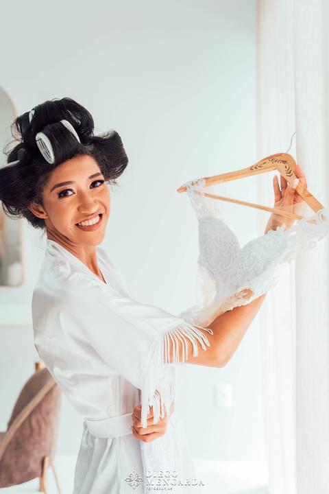 Fotógrafo de casamento em Timbó, making of noiva, noiva com madrinhas, local casamento em Timbó, local making of noiva timbó, video casamento timbó, casamento ao ar livre Timbó, Dani Marafon timbó ojonathan timbó, make noiva timbó'