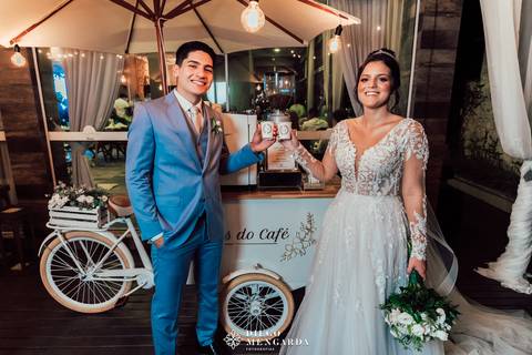 Fotógrafo de casamento em Bombinhas, video casamento Bombinhas, casa da praia bombinhas, casamento em bombinhas, casamento praia bombinhas, profissional casamento bombinhas, empresa café casamento bombinhas praia, flores do café,  café no casamento'