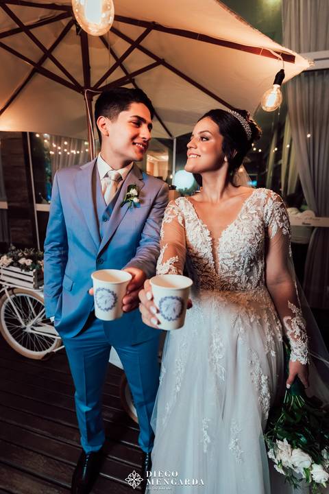 Fotógrafo de casamento em Bombinhas, video casamento Bombinhas, casa da praia bombinhas, casamento em bombinhas, casamento praia bombinhas, profissional casamento bombinhas, empresa café casamento bombinhas praia, flores do café,  café no casamento'