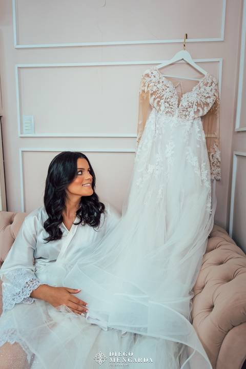 Fotógrafo de casamento em Bombinhas, video casamento Bombinhas, casa da praia bombinhas, casamento em bombinhas, casamento praia bombinhas, profissional casamento bombinhas, detalhes noiva, vestido noiva, Espaço Fernanda Martins,  vestido Cinderela Noiva'