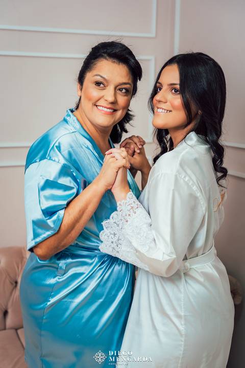 Fotógrafo de casamento em Bombinhas, video casamento Bombinhas, casa da praia bombinhas, casamento em bombinhas, casamento praia bombinhas, profissional casamento bombinhas, detalhes noiva, vestido noiva, Espaço Fernanda Martins,  vestido Cinderela Noiva'