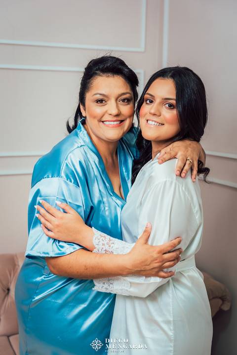 Fotógrafo de casamento em Bombinhas, video casamento Bombinhas, casa da praia bombinhas, casamento em bombinhas, casamento praia bombinhas, profissional casamento bombinhas, detalhes noiva, vestido noiva, Espaço Fernanda Martins,  vestido Cinderela Noiva'