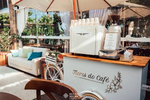 Fotógrafo de casamento em Bombinhas, video casamento Bombinhas, casa da praia bombinhas, casamento em bombinhas, casamento praia bombinhas, profissional casamento bombinhas, empresa café casamento bombinhas praia, flores do café,  café no casamento'