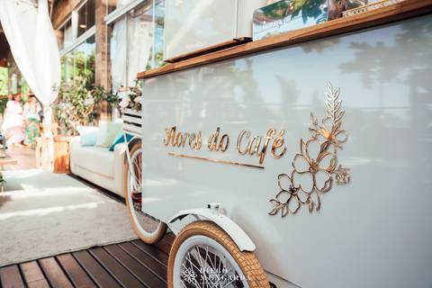 Fotógrafo de casamento em Bombinhas, video casamento Bombinhas, casa da praia bombinhas, casamento em bombinhas, casamento praia bombinhas, profissional casamento bombinhas, empresa café casamento bombinhas praia, flores do café,  café no casamento'