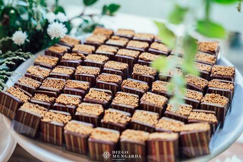 Fotógrafo de casamento em Bombinhas, video casamento Bombinhas, casa da praia bombinhas, casamento em bombinhas, casamento praia bombinhas, profissional casamento bombinhas, decoração casamento bombinhas, bolo casamento bombinhas,  Magda Doces Finos'