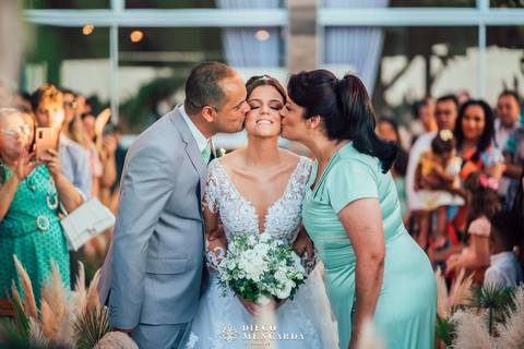 Fotógrafo de casamento em Bombinhas, video casamento Bombinhas, casa da praia bombinhas, casamento em bombinhas, casamento praia bombinhas, profissional casamento bombinhas, RP PROMOÇÕES E EVENTOS, decoração clari decoracoes,  decoração bombinhas'
