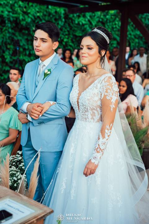 Fotógrafo de casamento em Bombinhas, video casamento Bombinhas, casa da praia bombinhas, casamento em bombinhas, casamento praia bombinhas, profissional casamento bombinhas, detalhes noiva, vestido noiva, Espaço Fernanda Martins,  vestido Cinderela Noiva'