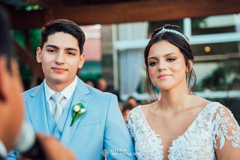 Fotógrafo de casamento em Bombinhas, video casamento Bombinhas, casa da praia bombinhas, casamento em bombinhas, casamento praia bombinhas, profissional casamento bombinhas, detalhes noiva, vestido noiva, Espaço Fernanda Martins,  vestido Cinderela Noiva'