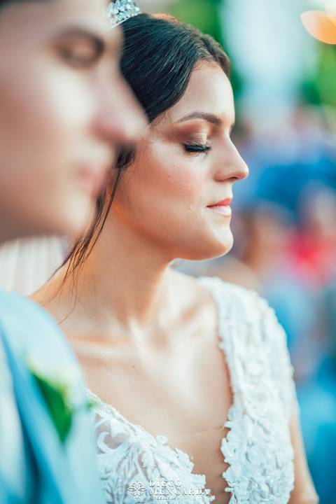 Fotógrafo de casamento em Bombinhas, video casamento Bombinhas, casa da praia bombinhas, casamento em bombinhas, casamento praia bombinhas, profissional casamento bombinhas, detalhes noiva, vestido noiva, Espaço Fernanda Martins,  vestido Cinderela Noiva'