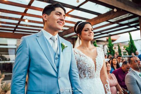 Fotógrafo de casamento em Bombinhas, video casamento Bombinhas, casa da praia bombinhas, casamento em bombinhas, casamento praia bombinhas, profissional casamento bombinhas, detalhes noiva, vestido noiva, Espaço Fernanda Martins,  vestido Cinderela Noiva'