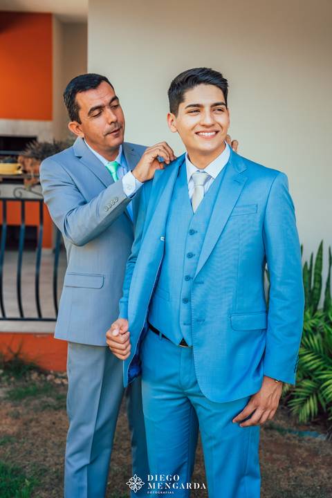 Fotógrafo de casamento em Bombinhas, video casamento Bombinhas, casa da praia bombinhas, casamento em bombinhas, casamento praia bombinhas, profissional casamento bombinhas, detalhes noivo, terno noivo, retrato noivo, ternonoivo brooksfield'