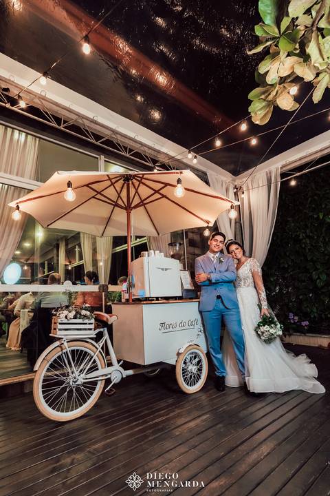 Fotógrafo de casamento em Bombinhas, video casamento Bombinhas, casa da praia bombinhas, casamento em bombinhas, casamento praia bombinhas, profissional casamento bombinhas, empresa café casamento bombinhas praia, flores do café,  café no casamento'