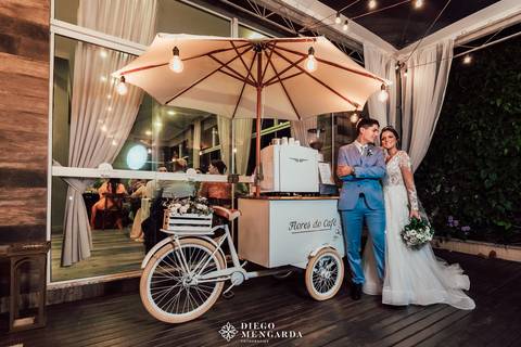 Fotógrafo de casamento em Bombinhas, video casamento Bombinhas, casa da praia bombinhas, casamento em bombinhas, casamento praia bombinhas, profissional casamento bombinhas, empresa café casamento bombinhas praia, flores do café,  café no casamento'