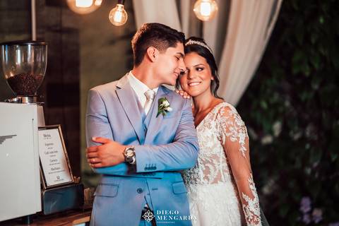Fotógrafo de casamento em Bombinhas, video casamento Bombinhas, casa da praia bombinhas, casamento em bombinhas, casamento praia bombinhas, profissional casamento bombinhas, empresa café casamento bombinhas praia, flores do café,  café no casamento'