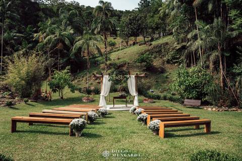 Fotógrafo de casamento em Benedito novo, Recanto Felicita Benedito novo, casamento Recanto Felicita Benedito novo, local casamento em Benedito novo, fotografo video casamento Benedito novo, video casamento Benedito novo, casamento ao ar livre Benedito nov'
