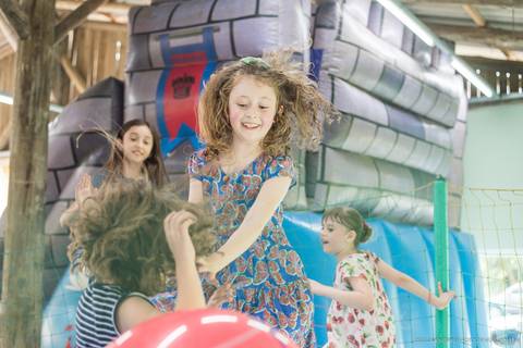 Aniversário, fotografo aniversário, fotografo Blumenau, fotografo aniversário Blumenau, fotografo Itajaí, fotografo Timbó, decoração aniversário, balões aniversario, foto Blumenau, salão 25 julho Blumenau, aniversário infantil'