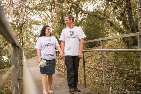 Diegomengardafotografias, bodasprata, casamento, Wedding, weddingbrasil, casando, noiva, noivo, weddingday, aliança, buque, madrinha, trashthedress, prewedding , bodas, morroazul, fotografo timbó, fotografo Blumenau, fotografo casamento'