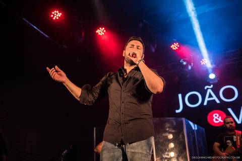 joao bosco e vinicius, fotografo shows, fotografo balada, fotografo show nacional, fotografo show nacional santa catarina, fotografo show blumenau, fotografo show santa catarina, biereck, fotografo timbó, fotografo Blumenau.'