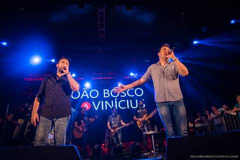 joao bosco e vinicius, fotografo shows, fotografo balada, fotografo show nacional, fotografo show nacional santa catarina, fotografo show blumenau, fotografo show santa catarina, biereck, fotografo timbó, fotografo Blumenau.'