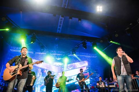 joao bosco e vinicius, fotografo shows, fotografo balada, fotografo show nacional, fotografo show nacional santa catarina, fotografo show blumenau, fotografo show santa catarina, biereck, fotografo timbó, fotografo Blumenau.'