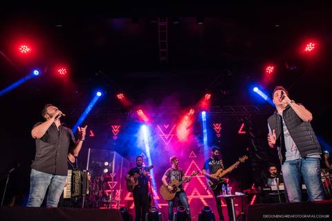 joao bosco e vinicius, fotografo shows, fotografo balada, fotografo show nacional, fotografo show nacional santa catarina, fotografo show blumenau, fotografo show santa catarina, biereck, fotografo timbó, fotografo Blumenau.'