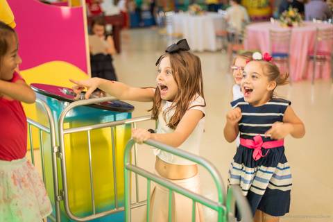 aniversario, decoração aniversario, fotografo Indaial, festa infantil, pepoleta, pepoleta timbó, pepoleta festas, unicórnio, criança, fotografo aniversário, fotografo timbó'