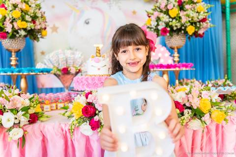 aniversario, decoração aniversario, fotografo Indaial, festa infantil, pepoleta, pepoleta timbó, pepoleta festas, unicórnio, criança, fotografo aniversário, fotografo timbó'