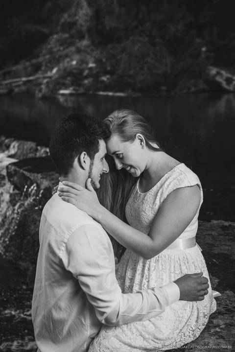 pré wedding em cachoeira, fotografo casamento, fotografo casamento Timbó, fotografo casamento Blumenau, fotografo casamento santa catarina, casamento em bombinhas, pré casamento cachoeira, ensaio em cachoeira,  rio dos cedros, casamento cachoeira'