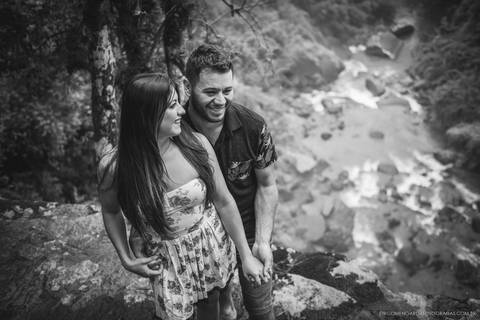 Ensaio em cachoeira, fotografo Timbó, fotografo casamento Timbó, fotografo casamento Blumenau, fotografo casamento santa catarina, fotografo em bombinhas, ensaio motocross, ensaio com moto,  rio dos cedros.'