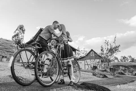 pré wedding traje tipico, fotografo casamento, fotografo casamento Timbó, fotografo casamento Blumenau, fotografo casamento santa catarina, casamento em Pomerode, pré casamento Pomerode, Mundo Antigo Pomerode, Pomerode , fotografo Pomerode'