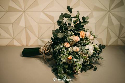 Buquê noiva Timbó, Buquê noiva em Blumenau, Buquê  noiva  em Indaial, Buquê noiva em Rodeio, Buquê  noiva em Itajaí, Buquê noiva em Bombinhas, local casamento Timbó, Buquê  noiva em SC, buque noiva, melhores buquê noiva, buquê noiva perfeito'