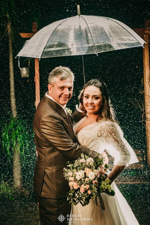 casamento chuva em Timbó, casamento chuva em Blumenau, casamento chuva em Indaial, casamento chuva em Rodeio, casamento chuva em Itajaí, casamento chuva em Bombinhas, casamento na chuva, casamento chuva em SC'