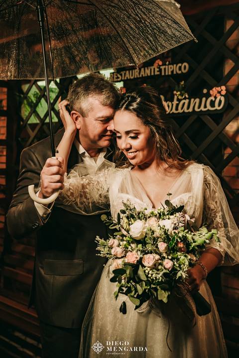 casamento chuva em Timbó, casamento chuva em Blumenau, casamento chuva em Indaial, casamento chuva em Rodeio, casamento chuva em Itajaí, casamento chuva em Bombinhas, casamento na chuva, casamento chuva em SC'