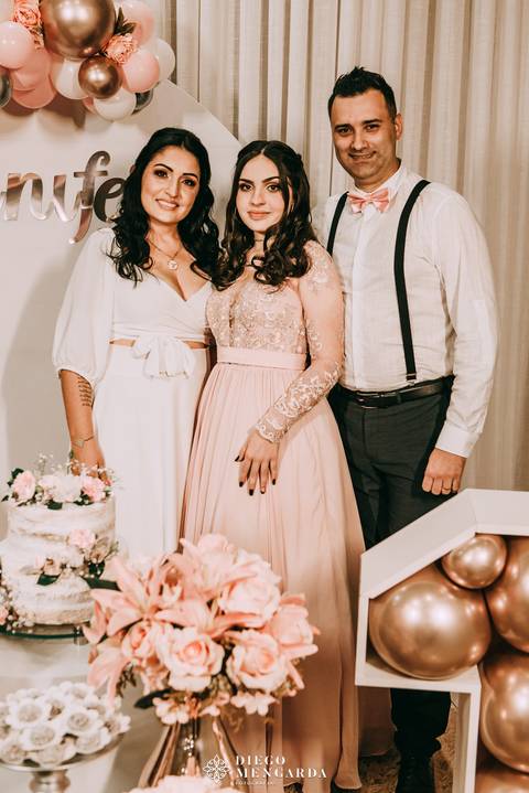 15 anos, fotos 15 anos, fotografo aniversário Timbó, fotografo aniversário Blumenau, fotografo 15 anos, festa 15 anos, bolo 15 anos, local festa em Timbó, local festa em Blumenau, decoração 15 anos Timbó, decoração 15 anos blumenau.'