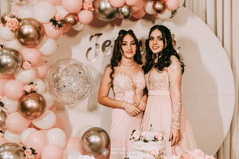 15 anos, fotos 15 anos, fotografo aniversário Timbó, fotografo aniversário Blumenau, fotografo 15 anos, festa 15 anos, bolo 15 anos, local festa em Timbó, local festa em Blumenau, decoração 15 anos Timbó, decoração 15 anos blumenau.'