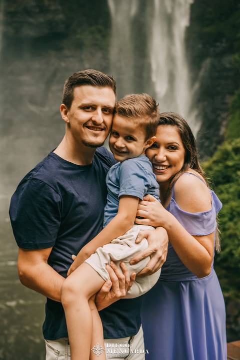 véu da noiva em Doutor Pedrinho, fotos cachoeira Doutor Pedrinho, Fotógrafo de casamento em Timbó, Fotógrafo de casamento em Blumenau, Fotógrafo de casamento em Rodeio, Fotógrafo de casamento em Itajaí, pré wedding Doutor Pedrinho, pré wedding cachoeira.'