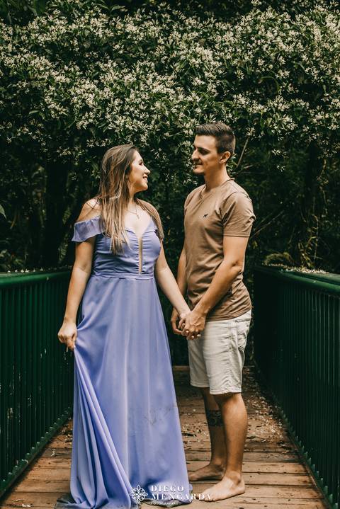 véu da noiva em Doutor Pedrinho, fotos cachoeira Doutor Pedrinho, Fotógrafo de casamento em Timbó, Fotógrafo de casamento em Blumenau, Fotógrafo de casamento em Rodeio, Fotógrafo de casamento em Itajaí, pré wedding Doutor Pedrinho, pré wedding cachoeira.'