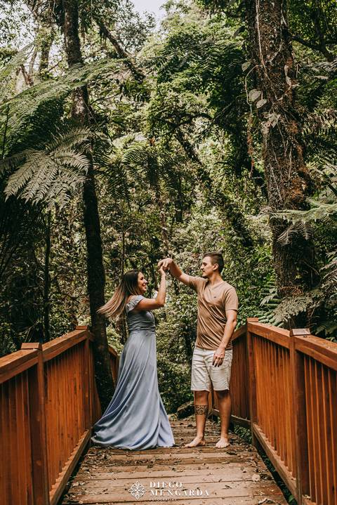 véu da noiva em Doutor Pedrinho, fotos cachoeira Doutor Pedrinho, Fotógrafo de casamento em Timbó, Fotógrafo de casamento em Blumenau, Fotógrafo de casamento em Rodeio, Fotógrafo de casamento em Itajaí, pré wedding Doutor Pedrinho, pré wedding cachoeira.'