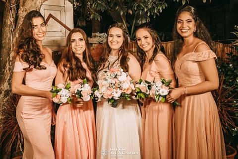 profissionais casamento timbó, melhor fotografo timbó, fotografo casamento Timbó, fotografo casamento Blumenau, fotografo casamento Pomerode, decoração casamento timbó, paromas timbó, casamento ao ar livre timbó, fotos com madrinhas'